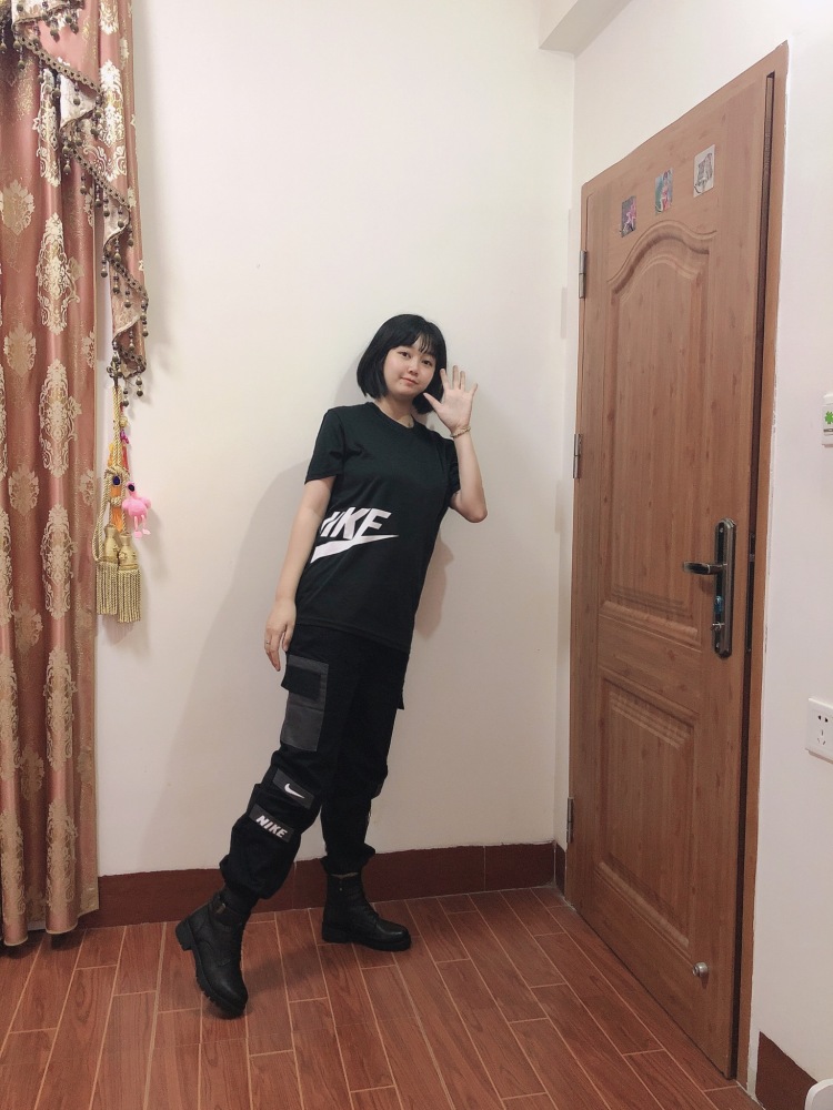 🦋Lang-广东省·佛山市·高明区--🉑️买家秀 大码女装 短视频  认真拍照脾气好 还可以接受重拍 也可以接男装
