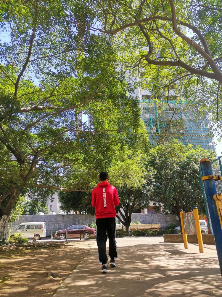 ok-广西壮族自治区·柳州市·鱼峰区-抖音-每一个单都会用心做好，买家秀，短视频文案都可～
下图是和男友共同完成的买家秀，供参考～