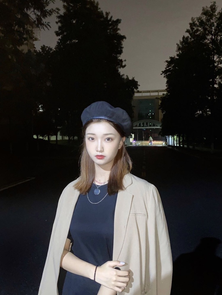 4M-江西省·赣州市·章贡区-微博｜抖音｜***-接单买家秀、***软文推广、开箱测评、探店打卡、服装推荐、修图软件测评、美妆测评。个人比较喜欢拍照 所以接受以拍照形式做的推广。