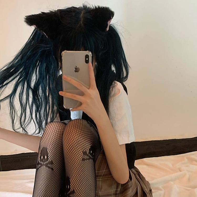 Kayla-湖南省·岳阳市·岳阳县-抖音 快手 ***-会p图 拍的照片被人截取当头像（可以让更多人看见衣服及品牌）费用低 衣服好看可以0园拍 长期合作 想接jk 洛丽塔 oversize之类的 不满意可以多次拍 耐心好 买家秀 软文种草 正在尝试玩抖音快