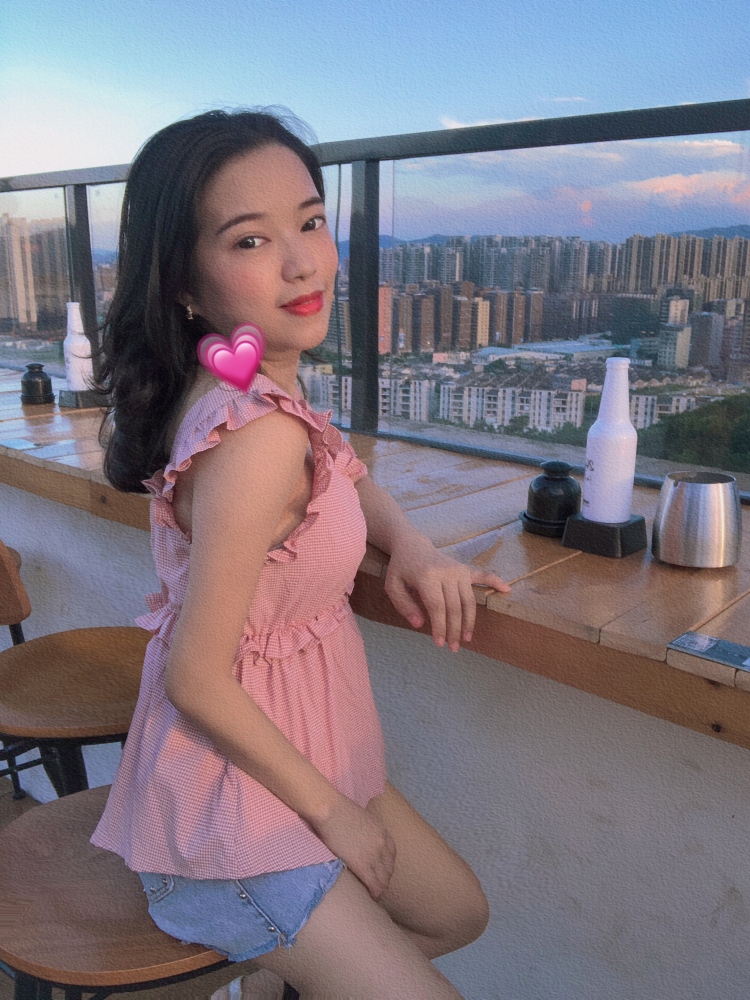 丹儿-广东省·揭阳市·普宁市-***  抖音-擅长自拍，打卡网红地，编辑软文，擅长驾驭任何风格，喜欢拍照，接网拍充实生活