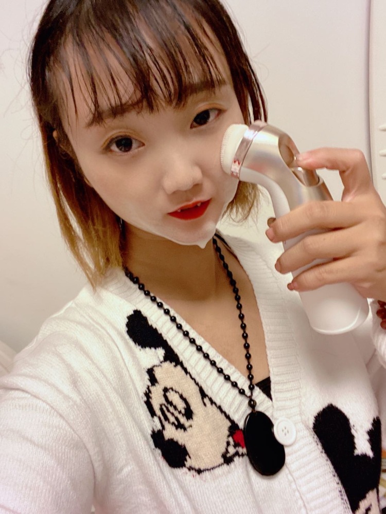 😈😈佛系少女丶-山东省·济宁市·任城区--喜欢拍照,喜欢自由的拍照,自己享受拍买家秀的感觉,一直都不错,三钻,尽量出图,