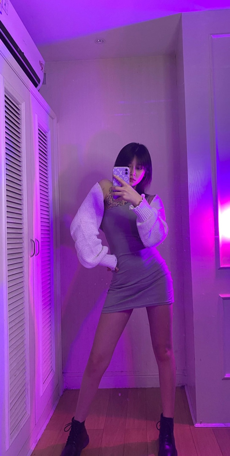 KiKi🎚-湖南省·株洲市·天元区-*** 抖音-特长:拍照 化妆 可接买家秀 约拍 身高163 体重46kg