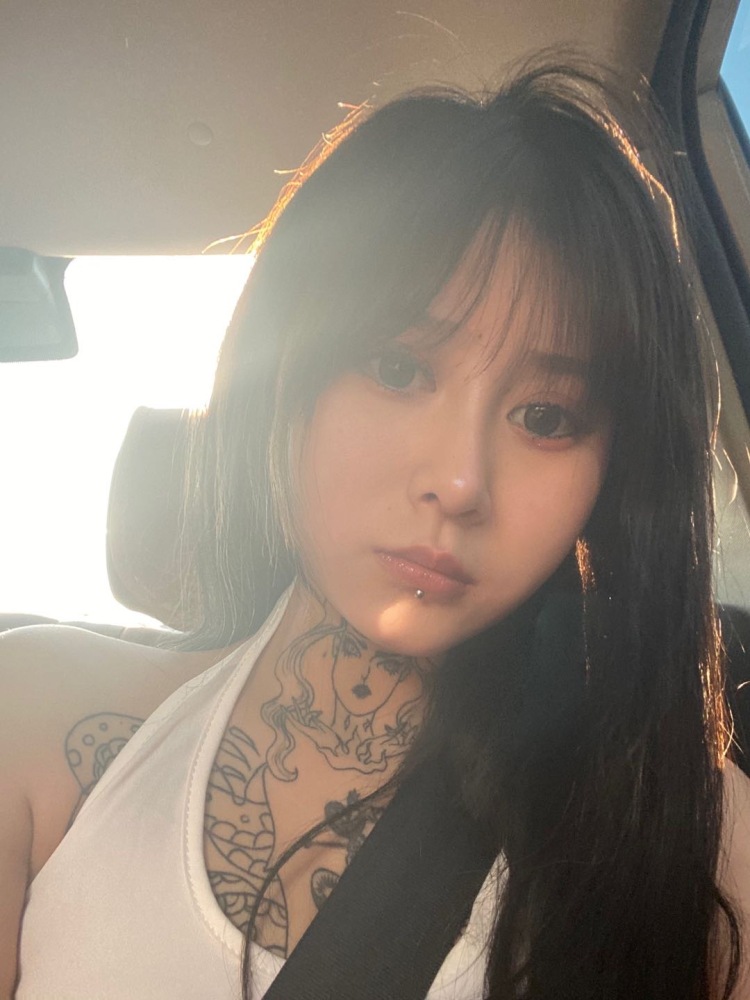 KiKi🎚-湖南省·株洲市·天元区-*** 抖音-特长:拍照 化妆 可接买家秀 约拍 身高163 体重46kg