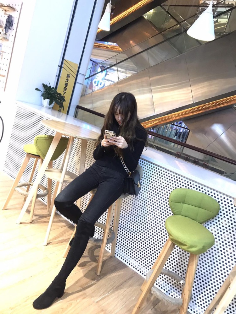蔡蔡-浙江省·台州市·温岭市-抖音、微博、***-这是我的第一个网红湾通告,感谢网红湾给我的机会~
接淘宝服装、饰品、鞋子等的买家秀,按要求完成任务,风格不限,可盐可甜可仙。
苹果拍摄会调色➕p图,返图返到满意为止
希望各位老板多多关照!