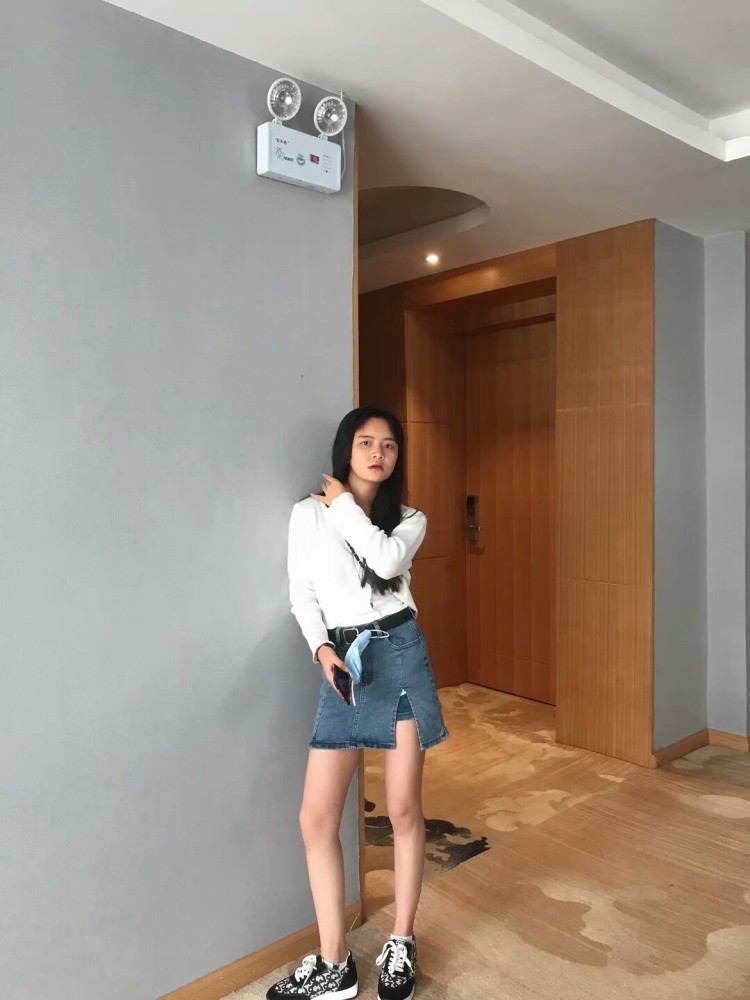 양리은🥕-云南省·曲靖市·麒麟区-丽恩小盆友? -喜欢拍照,会修图,想做网拍,各种风格都可以,不要暴露的,有意的联系