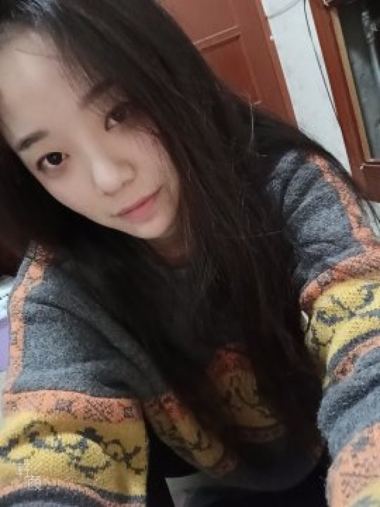 给糖就不闹-山东省·烟台市·蓬莱市--身高171,体重110
可以买家秀,平面模特兼职,适合各种风格