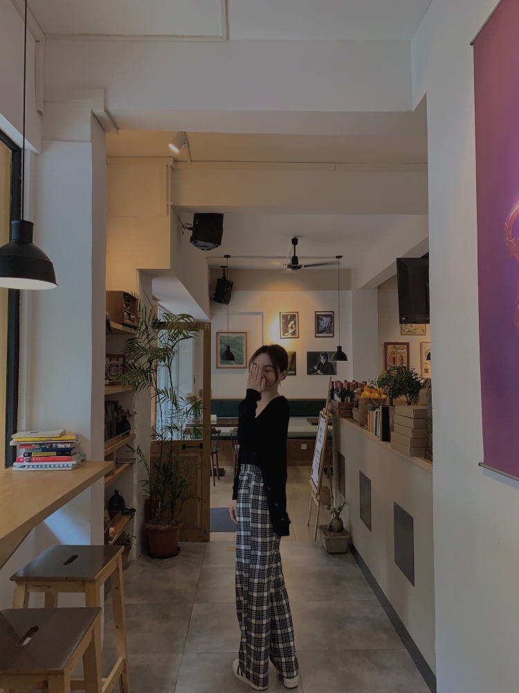 林毓-广东省·广州市·花都区-抖音,微博,快手,小红说-擅长拍照,自拍,她拍。会p图会调色。上镜自然,可接寄拍,可探店打卡,会写点文案。