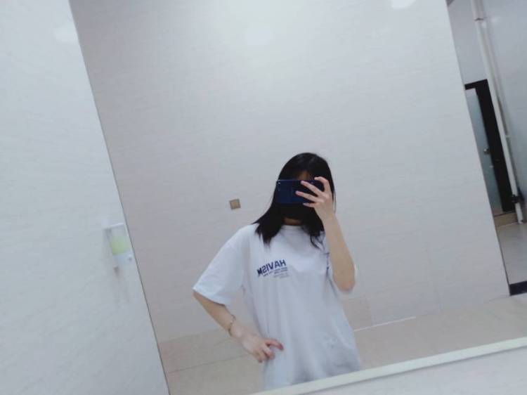 曌-重庆市·重庆市·合川区--买家秀    约拍都可以
学生  主要锻炼一下自己
要求不高  薪资可议    希望给我一个机会