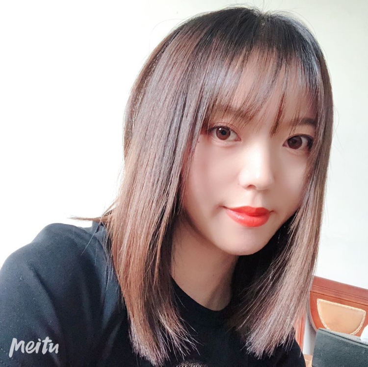 卿歌嫚舞-江苏省·南通市·通州区--喜欢拍照,有个简单的工作室,适合拍买家秀,自拍、对镜拍都可以。
