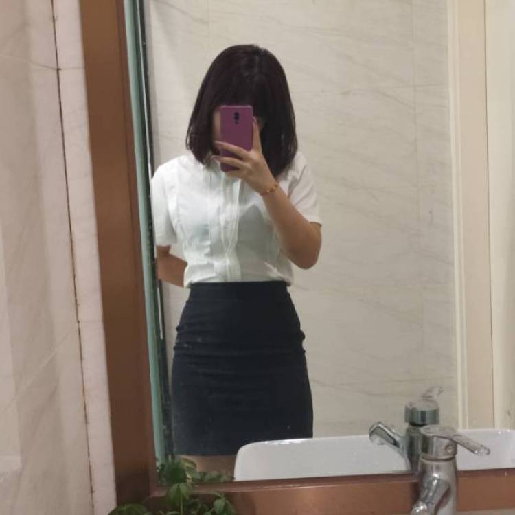 阿贝-上海市·上海市·闵行区--买家秀:可佣金拍可送拍,165 120 我的肉长得很懂事,什么风格都行