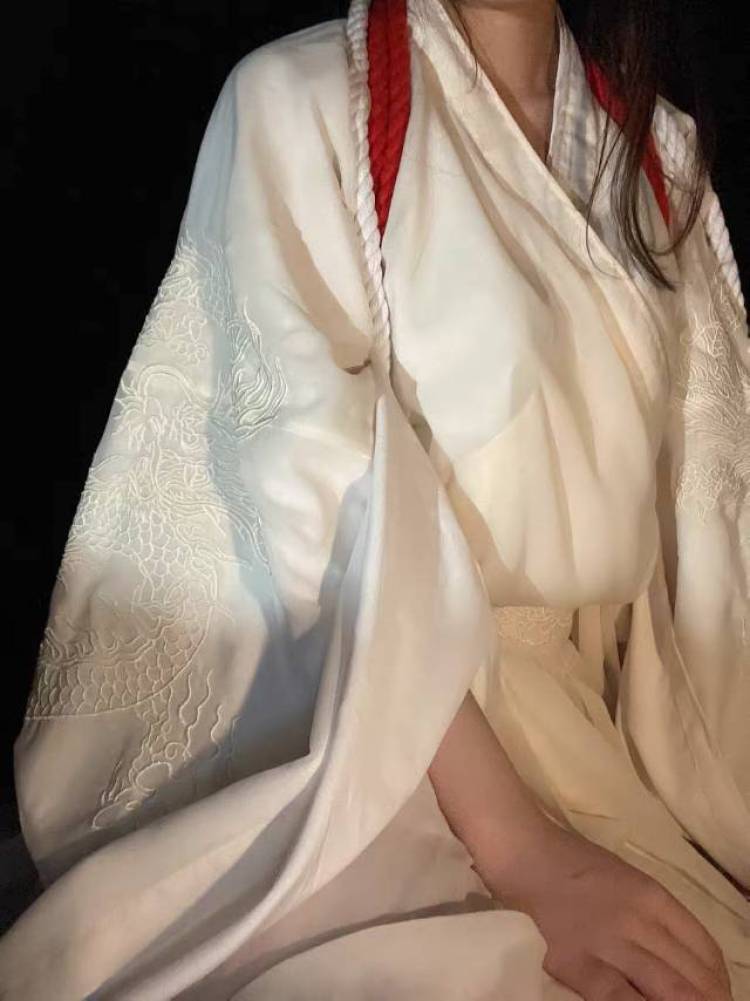 阿蛋🥚-广东省·揭阳市·揭东区-*** 快手 抖音 微博-我会拍照片 修图
身高166厘米 体重45公斤
接单不会开得很高 价格私聊