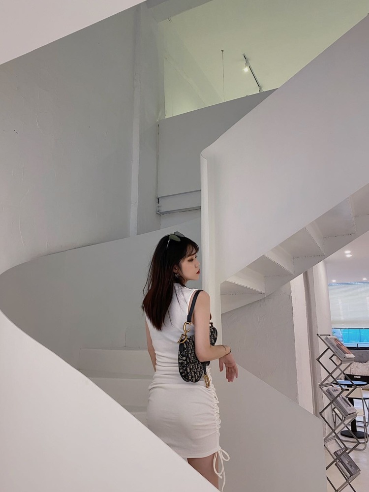 x_xuan-江苏省·常州市·武进区-抖音 微博 ***-喜欢拍照和化妆 可买家秀、网拍、首饰摆拍、支持寄拍、衣服、包包、帽子、口红、鞋子、项链在线接单
