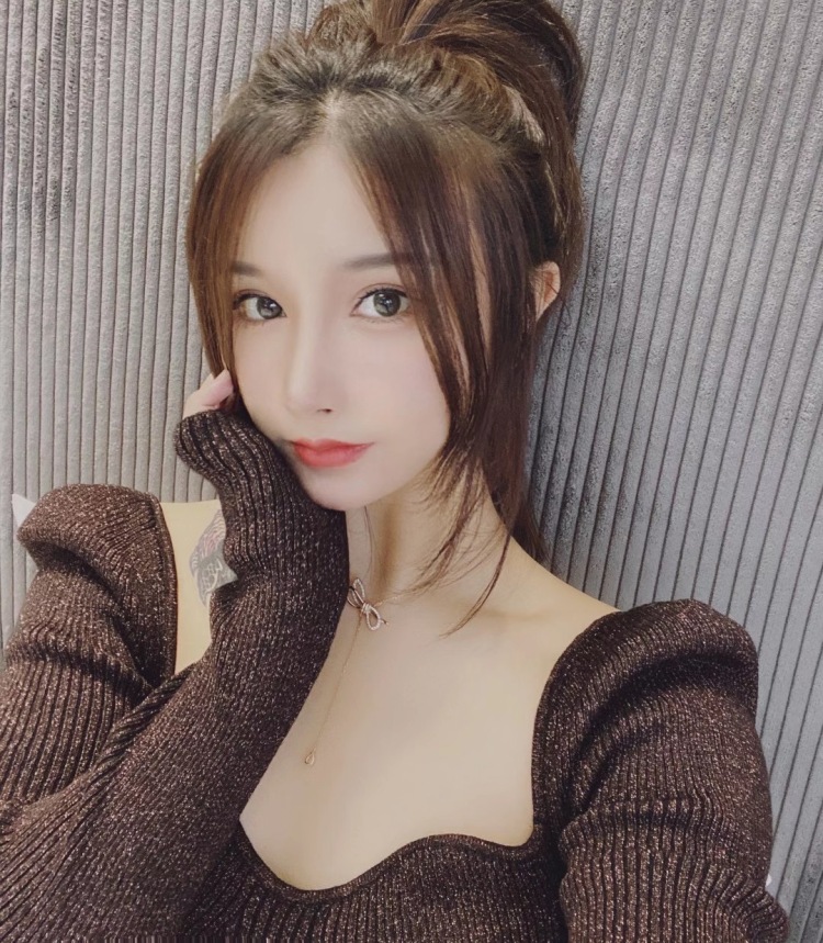 sherry💜-吉林省·长春市·南关区-抖音 *** 快手-接 寄拍接买家秀 p图熟练速度有一定审美
性感泳衣不接 其他可以驾驭多种风格