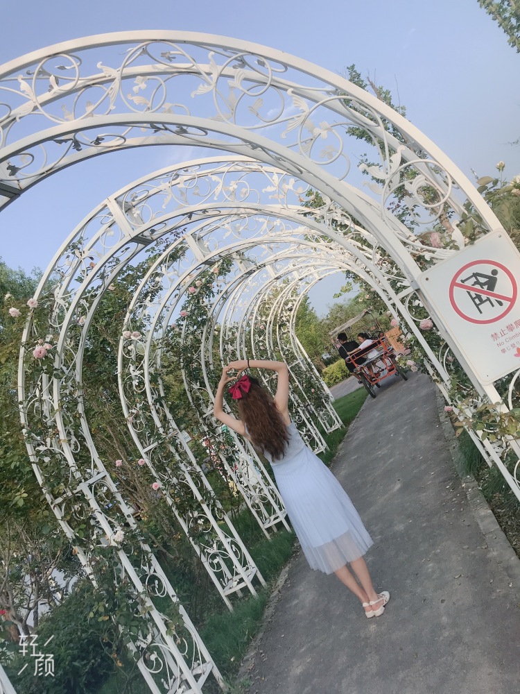 小张小张自有主张-浙江省·嘉兴市·南湖区-抖音,微博,快手,***-擅长拍照修图,大三在校生,身高169,体重48,身材匀称,拍照好看,可以做网拍模特,可拍买家秀。