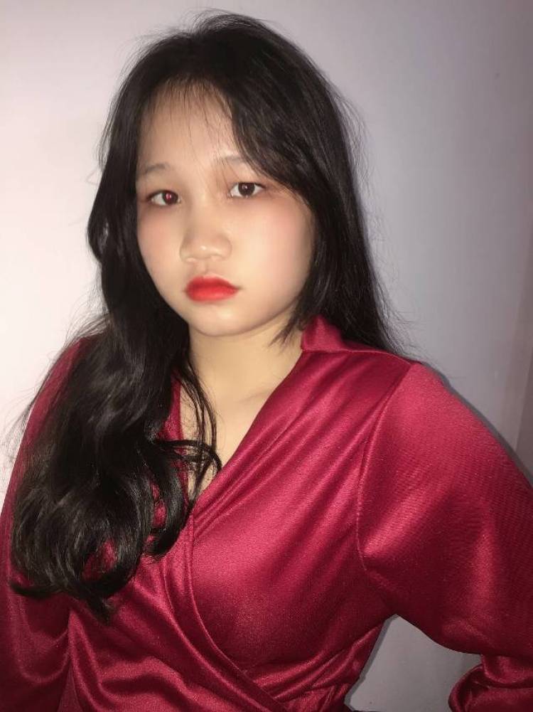 李憨批-广西壮族自治区·玉林市·玉州区-快手 ***-哈喽 我是一名学生 我喜欢唱歌拍照 网拍,买家秀 比较适合可爱风 成熟风 接单10以上