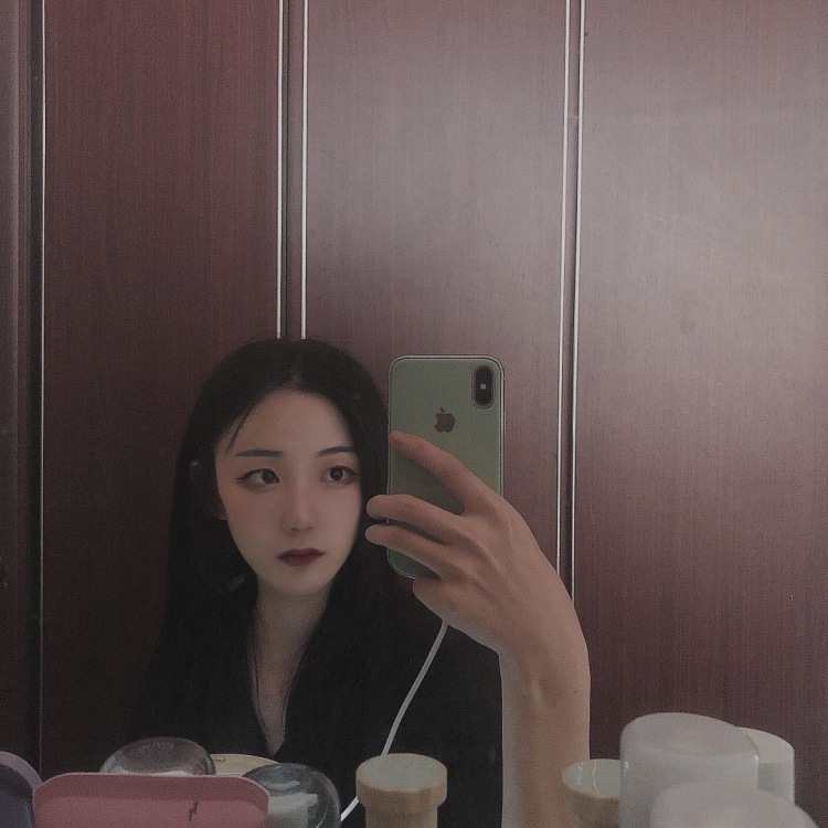 杰儿不是你的-山东省·威海市·环翠区-快手-年龄:21
身高:165CM
体重:41KG
粉丝:1110
坐标:山东省威海市环翠区