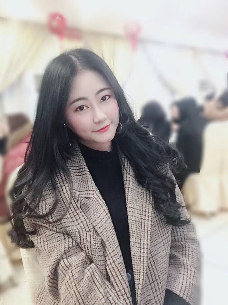 💞min兒-广东省·广州市·荔湾区--特长;穿搭。职业;幼师 爱好:买衣服 ,逛街 ,化妆 身高160 体重100 可萌可飒