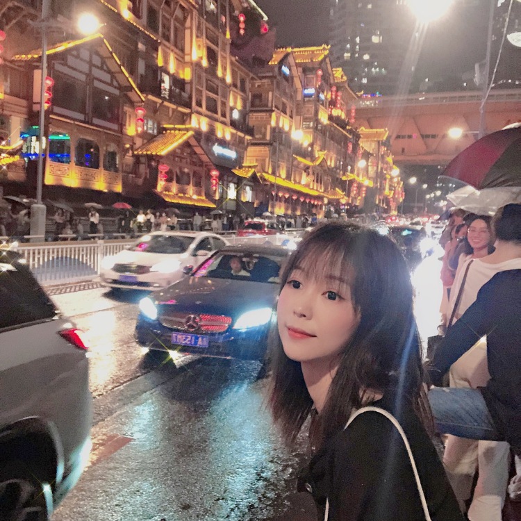 ZhennI.🌱-上海市·上海市·松江区-抖音 微博 ***-梦想做一名模特,喜欢自拍,自己也会给自己p,希望有机会合作,谢谢