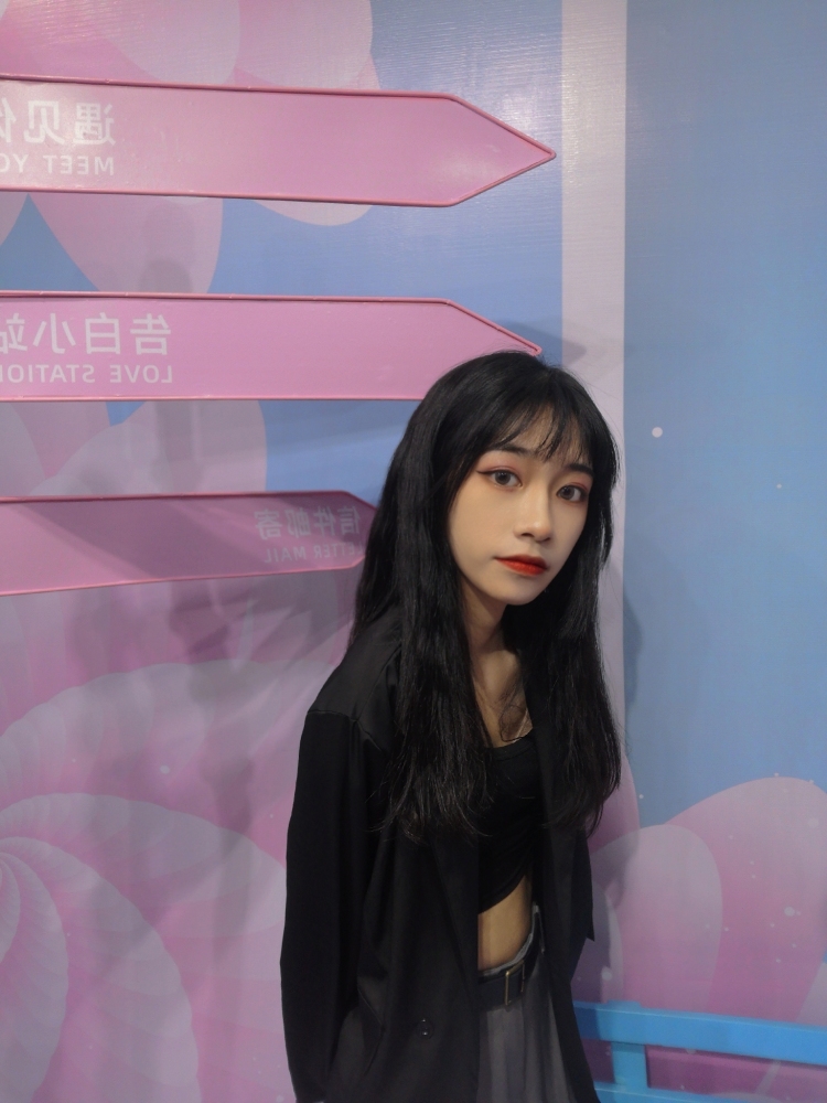 欣欣ya-广东省·汕尾市·城区-快手|***|抖音-会拍照会P图可以买家秀,
有点小粉丝可以推广,
可以***软文钟草。