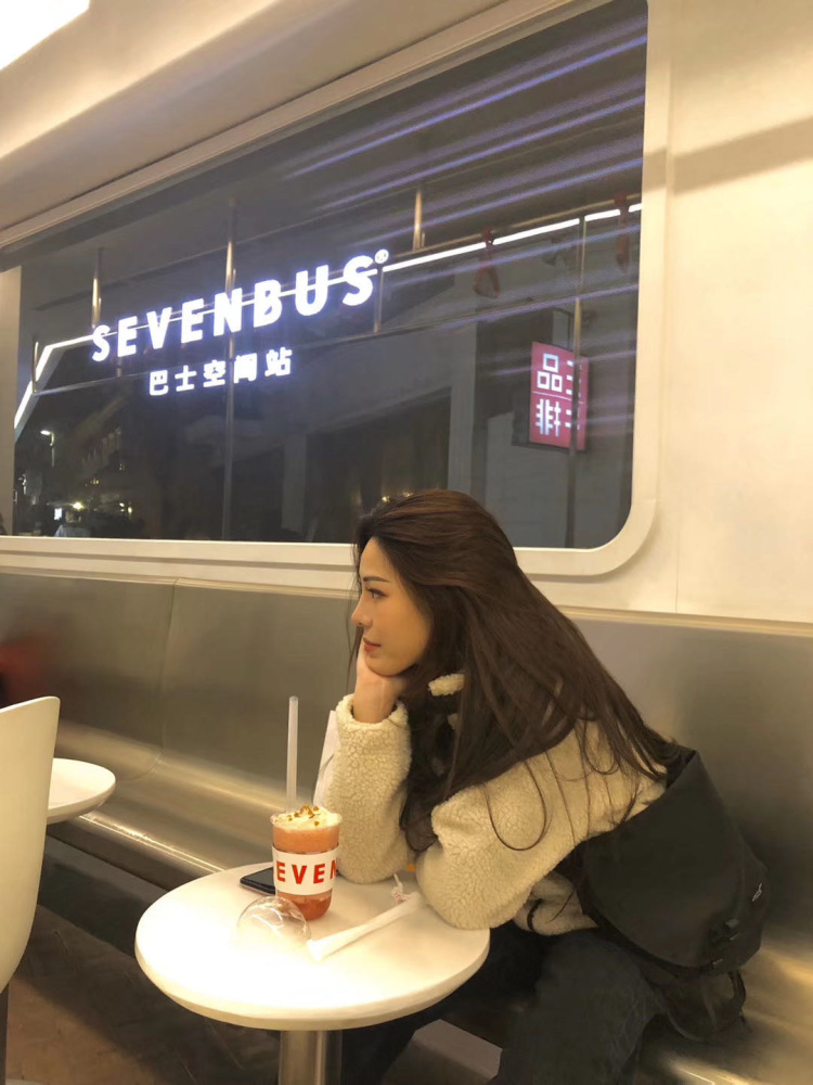 up🔥-福建省·厦门市·湖里区--做了一段时间寄拍才发现这个软件 呜呜 主要接买家秀和网红店探店打卡较多 喜欢可议价 主要喜欢服装嘻嘻