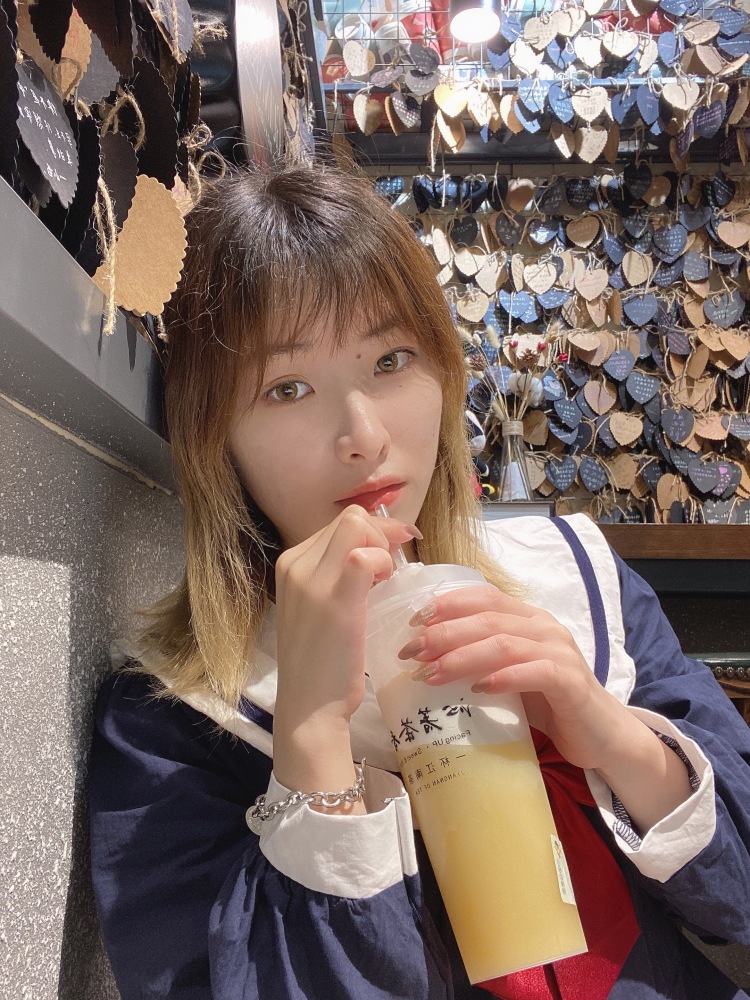 饭饭🐰-广东省·广州市·天河区-微博 ***-买家秀 平面拍摄 探店打卡拍摄文案。
微博:2950
有一定的拍摄经验 坐标广州 室内样片也接