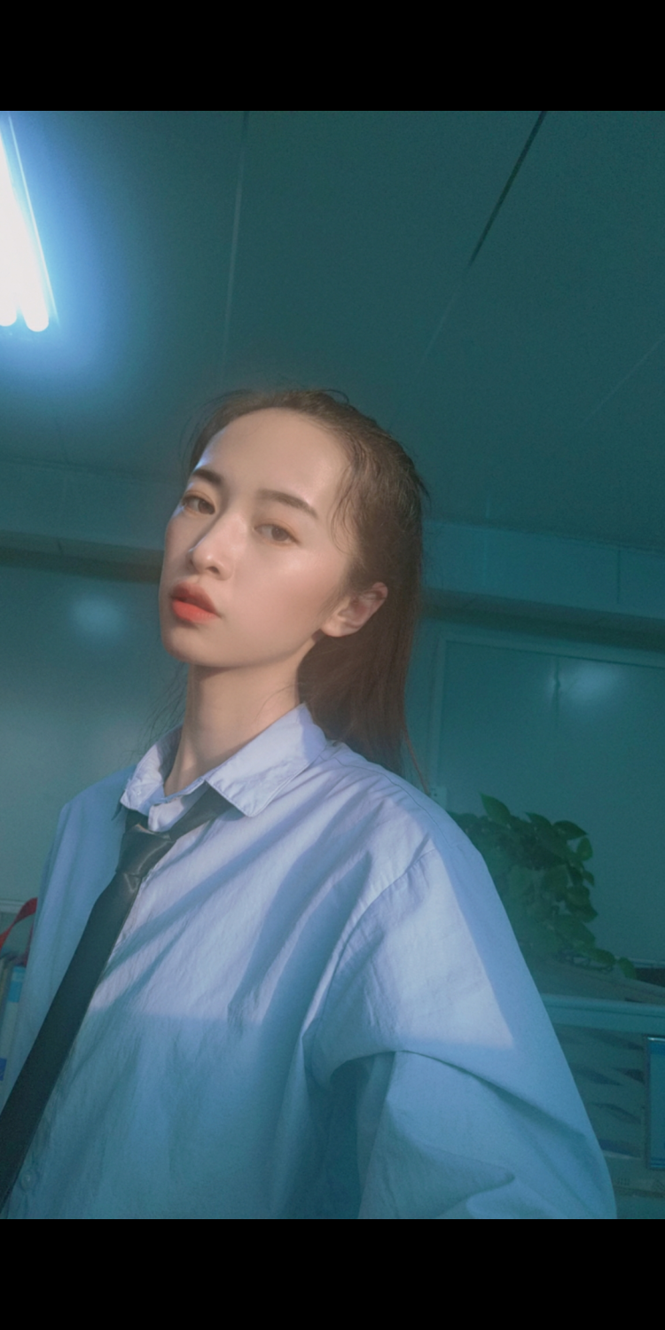 过儿-黑龙江省·齐齐哈尔市·龙江县--身高170    体重106  会化妆拍照p图，各种风格都能驾驭。希望接买家秀寄拍等。