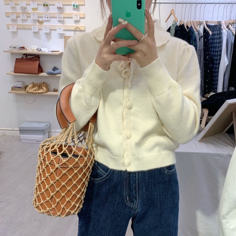 SEVEN-四川省·乐山市·峨眉山市--女装服装店店主，平时自己也会拍版，会搭配，热爱摄影，有一定审美能力，能模特网拍，买家秀，免费试用，开箱测评，***种草身高163，体重50kg，年龄22岁。