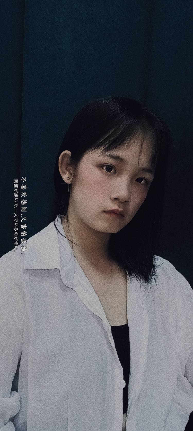 A_ 十三月💞-广西壮族自治区·玉林市·北流市--本人年龄17,身高一米五四,体重90斤,没有什么特长,只是喜欢拍拍照
