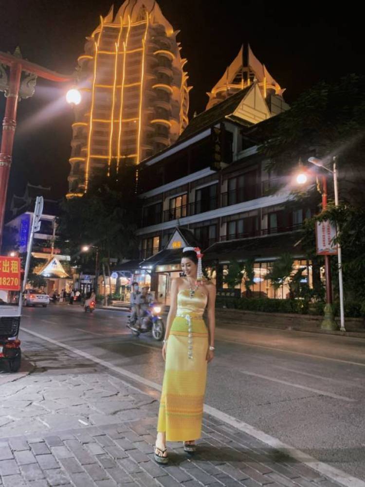 九步-广东省·广州市·花都区-抖音/***/快手/陌陌-职业舞蹈老师,兼职模特,平常爱拍照,喜欢我的这种类型的,有合适的衣服也可以找我拍,我更希望是比较xing感一点的,或者紧身的服装。