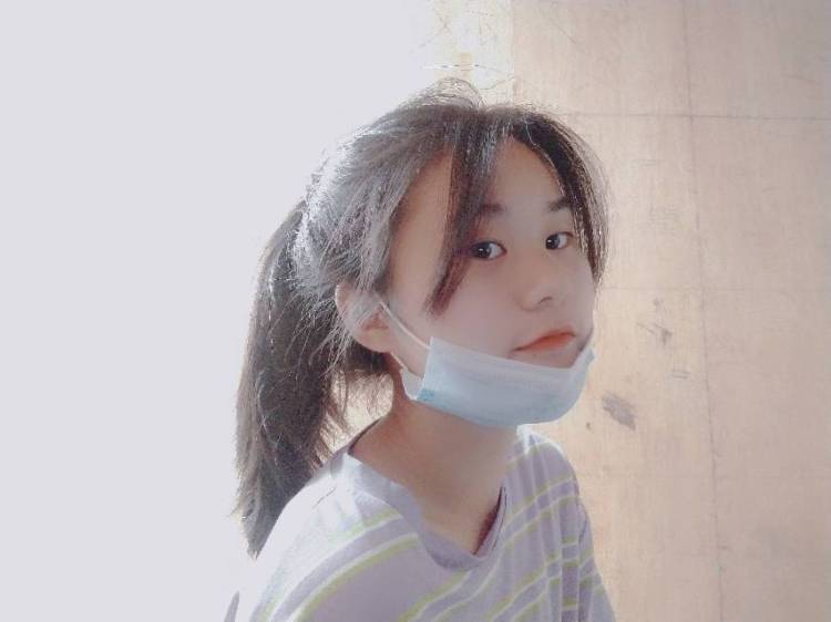 小李-湖南省·湘潭市·湘乡市--会唱歌，口才好，性格开朗。可自拍可他拍，有设备，只接寄拍或者送拍。合作需讲诚信。