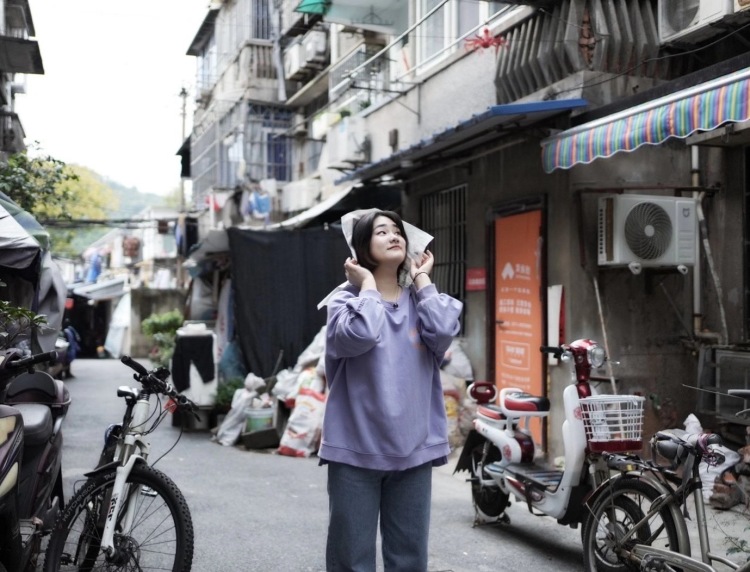 小赵打烊了-浙江省·杭州市·萧山区--一名大四的在校学生，平时喜欢探店、拍照、跳舞！想拍买家秀、详情单