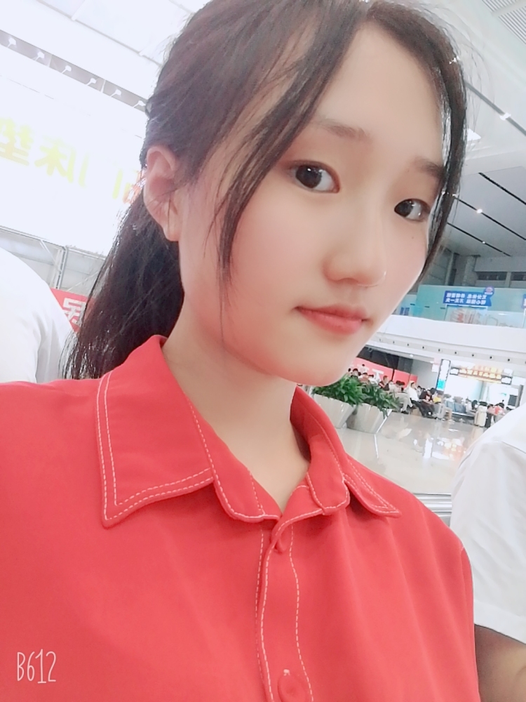 snow-重庆市·重庆市·南岸区--158 90斤
可接受寄拍等
喜欢绘画,会用ps,喜欢汉服、jk,爱美,会化妆,文笔不错,可驾驭多种风格