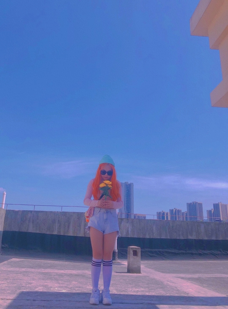 yes-重庆市·重庆市·万州区--特别喜欢摄影,以前大学是学的这个专业。非常喜欢研究穿搭搭配。目前有空余时间去拍摄东西。