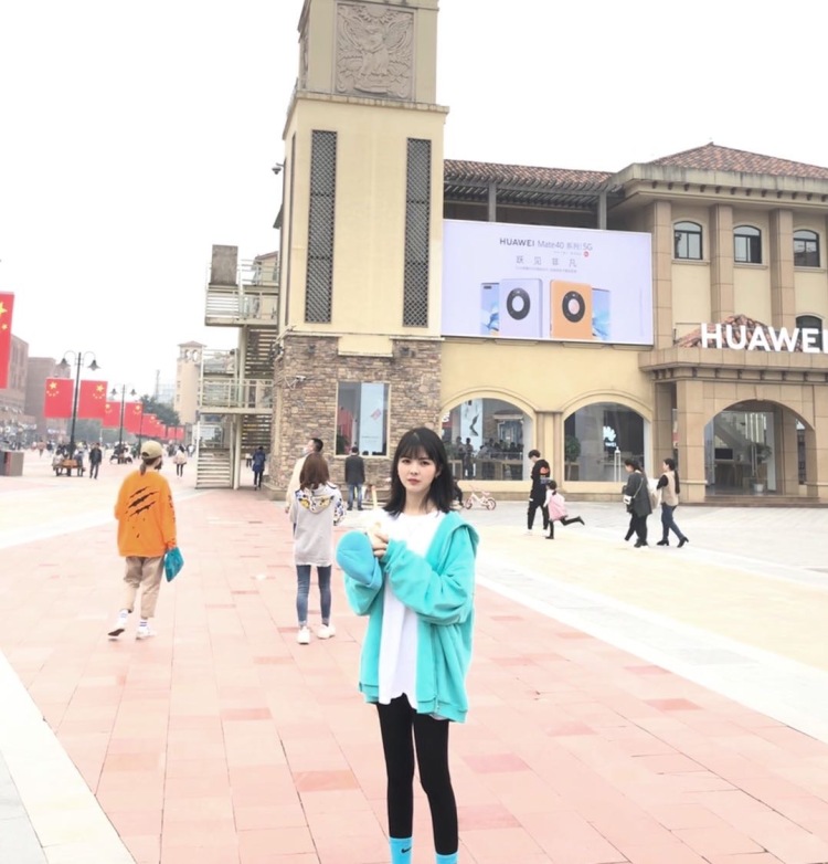 JIC.-重庆市·重庆市·沙坪坝区-抖音,微博,***-我是一个活泼好动,热情上进的女孩,我喜欢舞蹈、唱歌、逛街、拍照等等,我喜欢网拍这个职业,因为时间自由,且跟自己喜欢拍照的爱好相投。我平时也喜欢玩抖音微博***等等,我觉得我适合这个行业