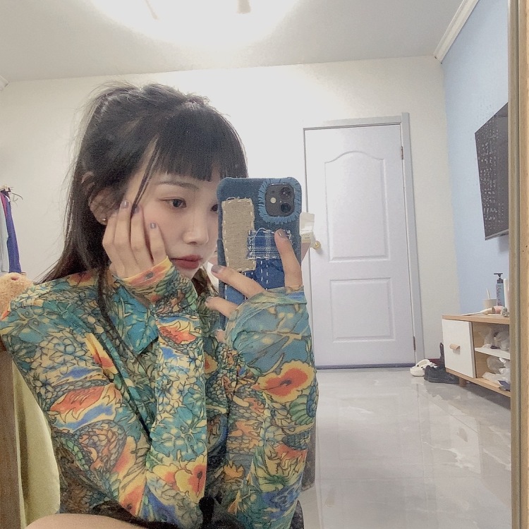 :-I-陕西省·西安市·雁塔区--身高160体重41kg.可拍买家秀,寄拍,会p图,风格涉猎广泛,可盐可甜,也可韩系,可根据需求拍摄服饰饰品等