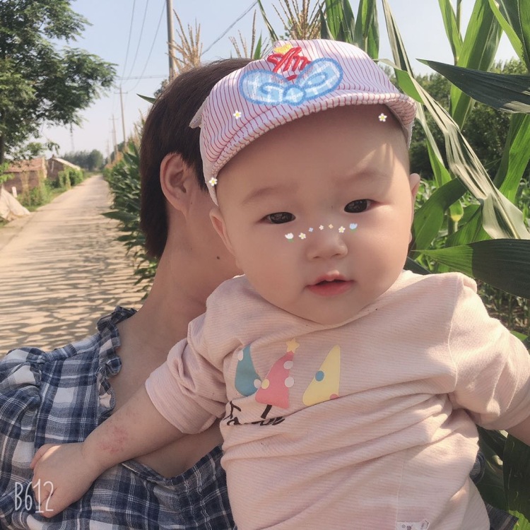 🦩-江苏省·宿迁市·宿城区--宝妈一枚 可接童装女童寄拍 买家秀 出图快 可以长期合作 对于商品没有要求