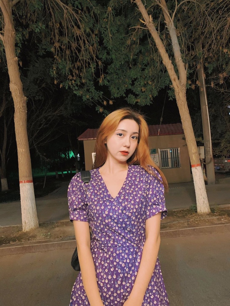 -KillerBigSweet-安徽省·合肥市·长丰县-快手抖音***-个人喜欢拍照 穿搭分享 美妆之类
之前会在快手平台进行推广 好物分享 测评之类的
也有直播卖货 .