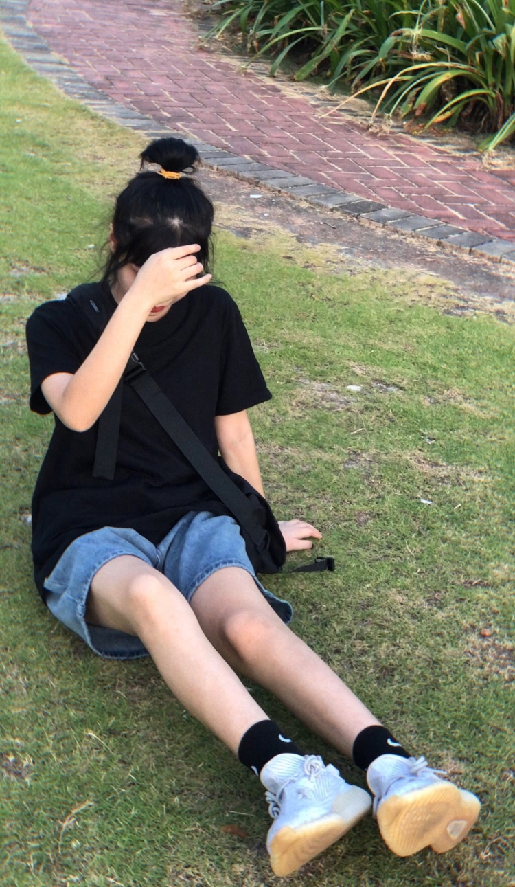I'm-广东省·东莞市·横沥镇-快手-本人超级喜欢拍照 拍视频什么风格都行 会p图会调色 拍到你满意为止