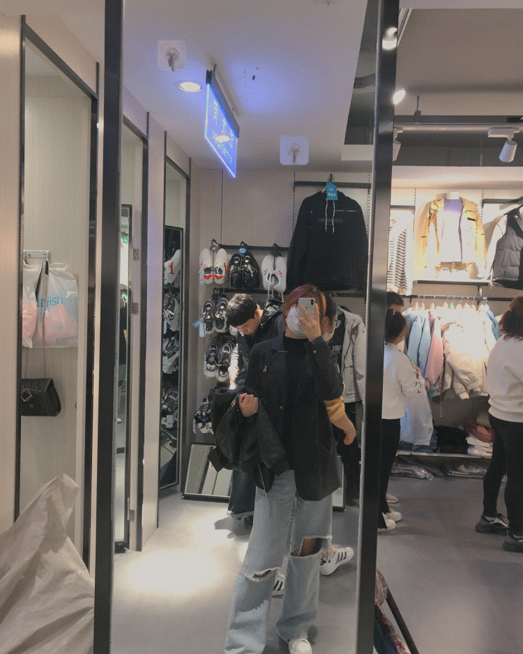 C-江苏省·苏州市·昆山市--身高160左右,体重95斤,爱好拍照,性格活泼开朗乐观豁达工作认真负责,注重效率,为人和善