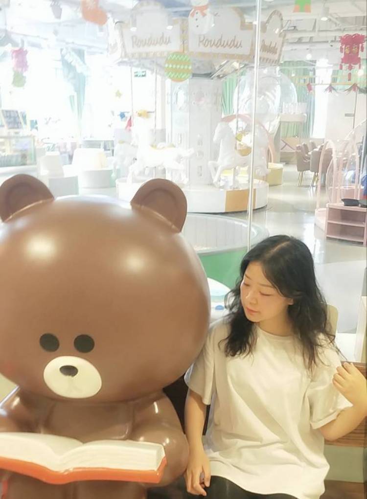 Mina-湖南省·湘潭市·岳塘区--特长是跳舞，之前做过花椒直播，似乎收益还不错，粉丝、点赞量有很多，也做过野生互免模特，希望可以和各位老师多多合作。