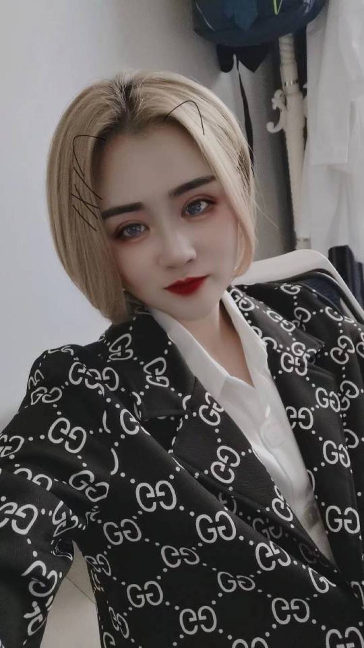 哄哄-新疆维吾尔自治区·乌鲁木齐市·头屯河区--买家秀，本人比较开朗活泼，而且有大量的空闲时间。可以长期合作，有意者可以联系我哦！
