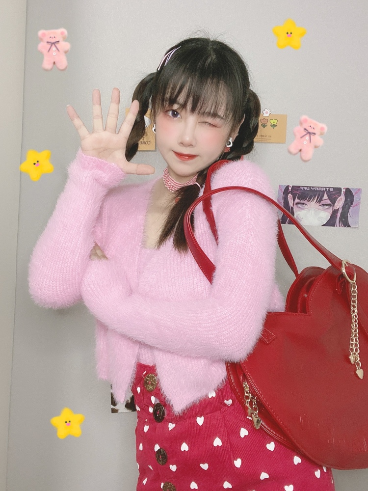 丸-江苏省·苏州市·常熟市-微博-接饰品,美妆,lo,jk制服,可爱类型的衣服。
模特资源多,类型丰富,商家可长期合作,不接主播类型谢谢。