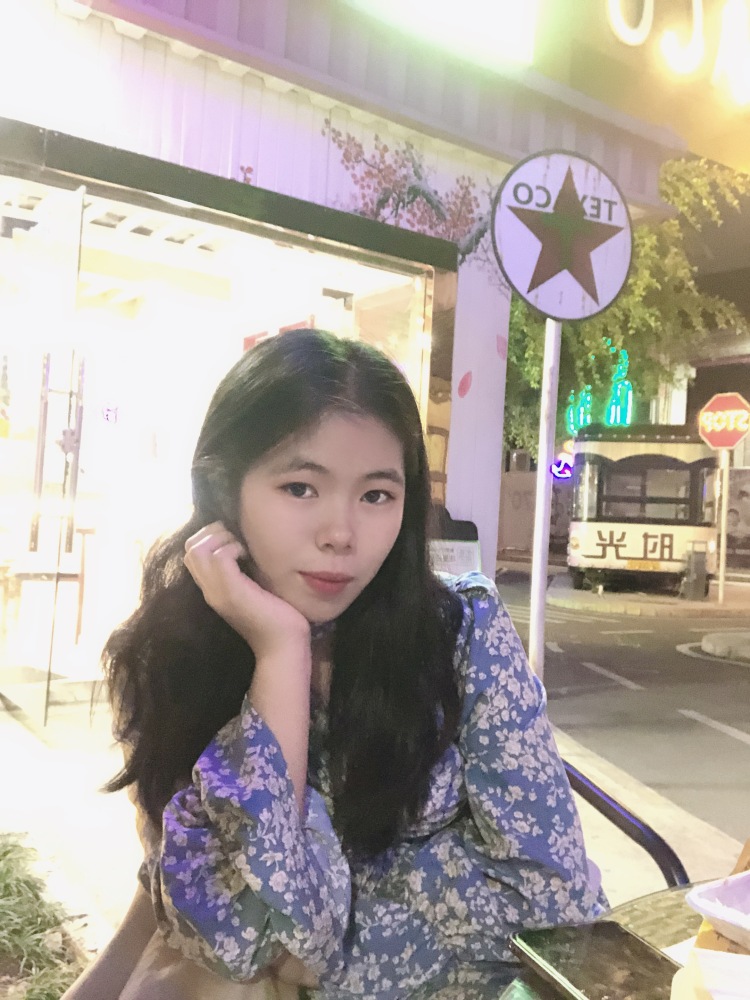 Jne-广西壮族自治区·南宁市·江南区--我是学生在上学，上学期间也有在网上接护肤品过网拍，今年18岁身高150会打球平时喜欢拍照周末有空会打卡网红拍照的地方