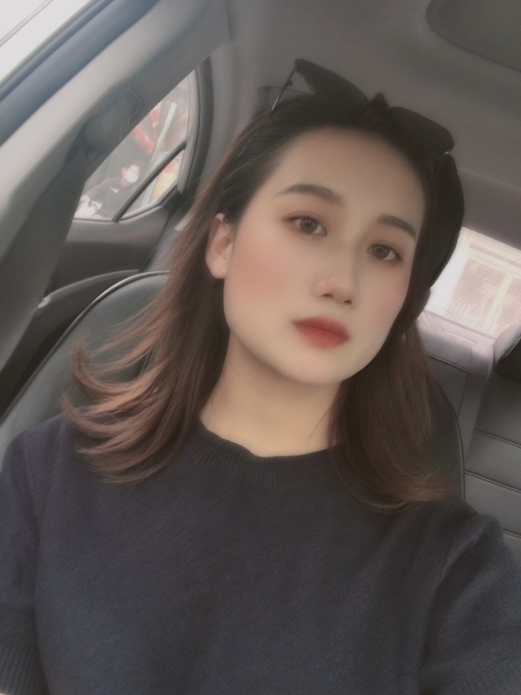 小榴莲-江苏省·徐州市·睢宁县--身高160,体重95斤的97年小姐姐,可接网拍、带直播等项目哦,需要的可以私戳我哦!