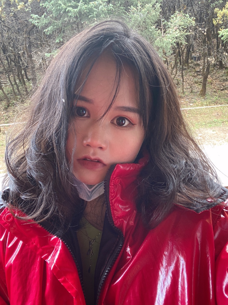周日見 ·-浙江省·杭州市·西湖区-抖音 微博 知乎 *** 绿洲-古筝老师一只 接买家秀 喜欢拍照 会修图 喜欢尝试不同风格 也喜欢拍别人 喜欢自拍 可拍汉服