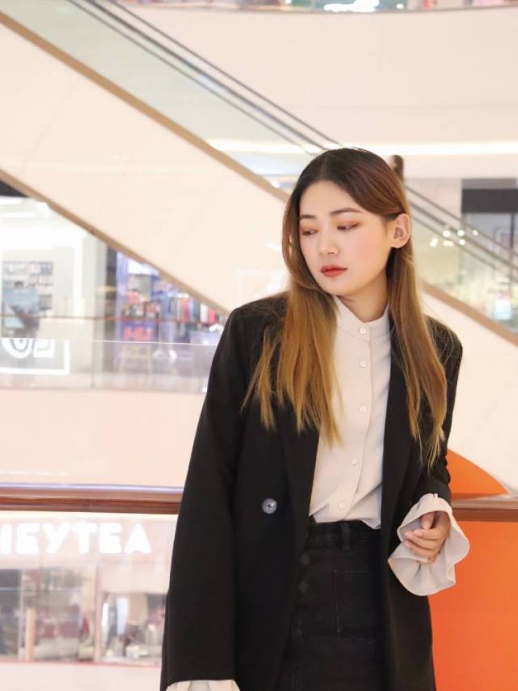 米粒🐰-河南省·郑州市·惠济区-微博-可以开箱测评,可以图文直拍,相机出图📷 快,人美事儿少,配合度高,微博可以合作