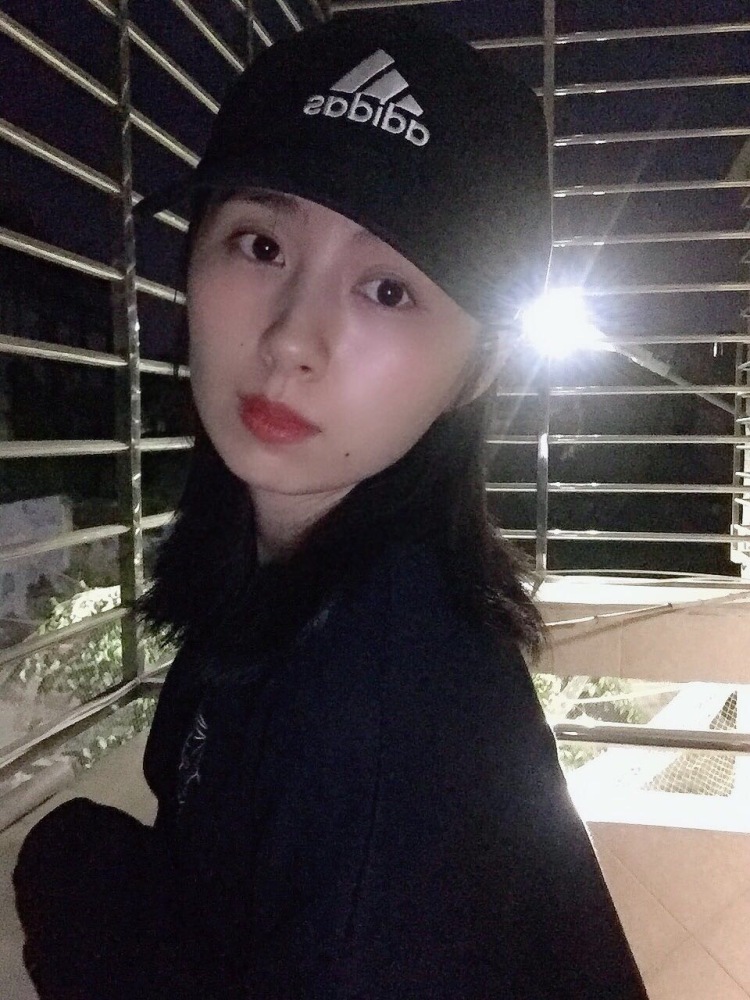 辜妙纯-广东省·深圳市·龙岗区-***，微博-自由职业者，喜欢拍照及分享，可接单，买家秀，种草视频和软文都🉑️，做事认真负责，一定用心将作品完成的最好，非常有诚意合作，欢迎来电