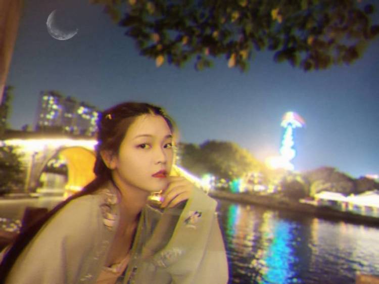 六日呀-浙江省·杭州市·拱墅区-微博-喜欢探店打卡 爱逛淘宝 会化妆 会p图 会自己美甲 会烘焙 有相关的都可以找我