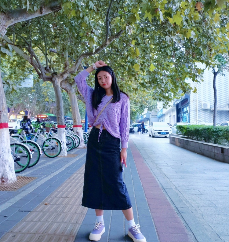了不起的黄逗妮-河南省·焦作市·解放区-了不起的黄逗妮-在读大学生😉 身高161 体重98
喜欢拍照,身材不是很好,但是我会找角度哈哈,p图。 请甩单给我😘😘”